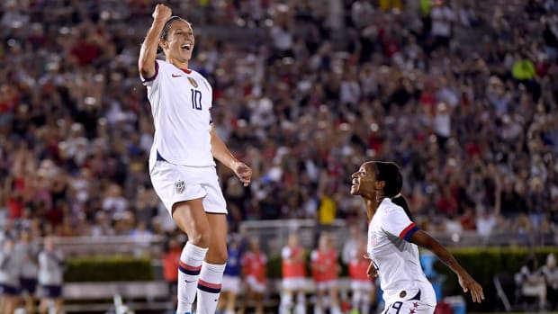 carli_lloyd_celebrates_her_goal_against_ireland.jpg